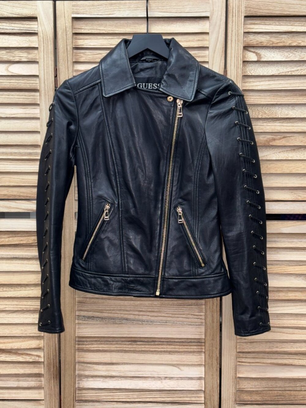 Guess Black Genuine Leather Gold Hardware Moto Jacket – Size XSmall - Picture 9 of 11
